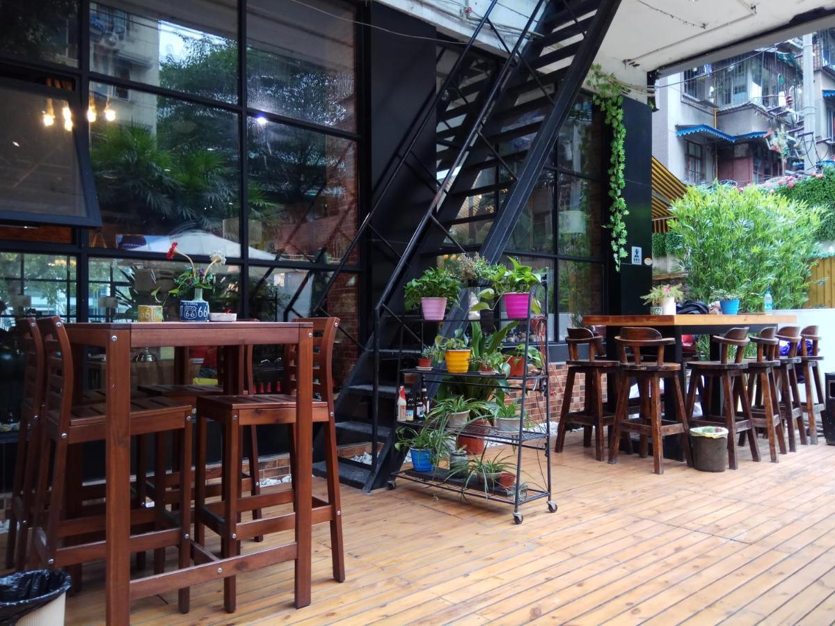 Wutongli Youth Hostel Chengdu Luaran gambar