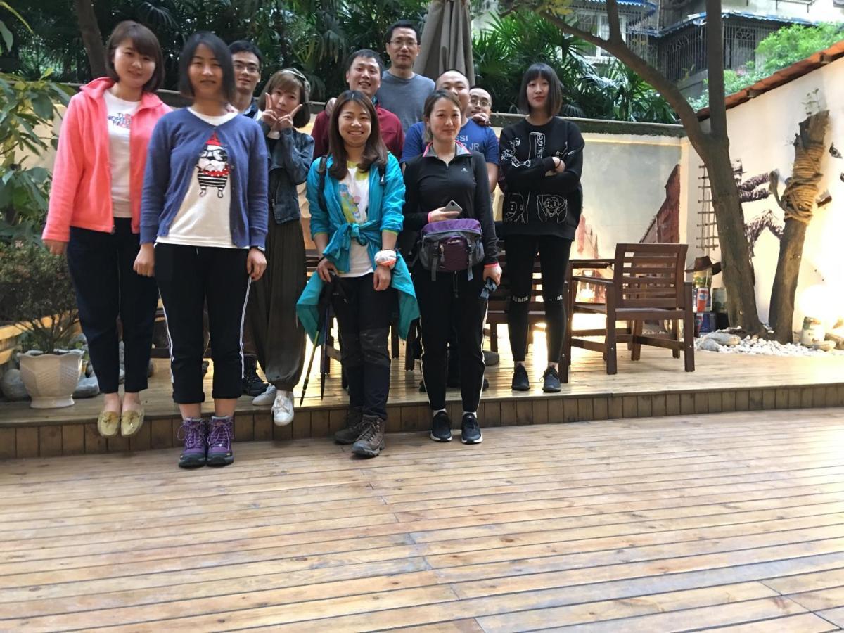 Wutongli Youth Hostel Chengdu Luaran gambar