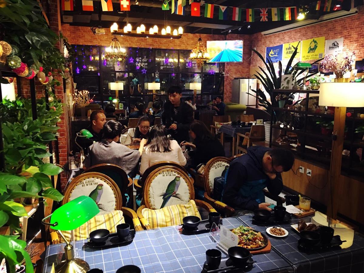 Wutongli Youth Hostel Chengdu Luaran gambar
