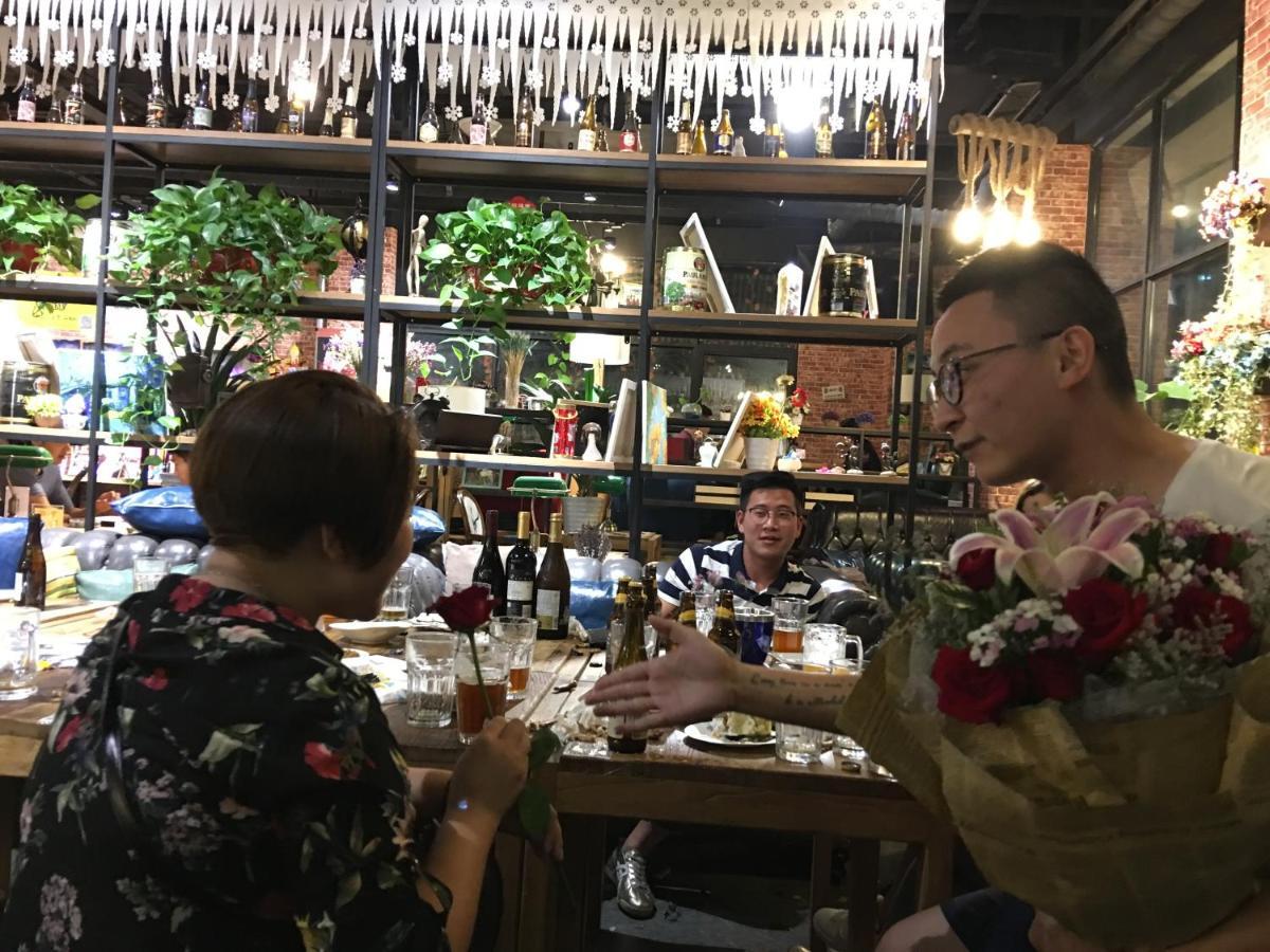 Wutongli Youth Hostel Chengdu Luaran gambar