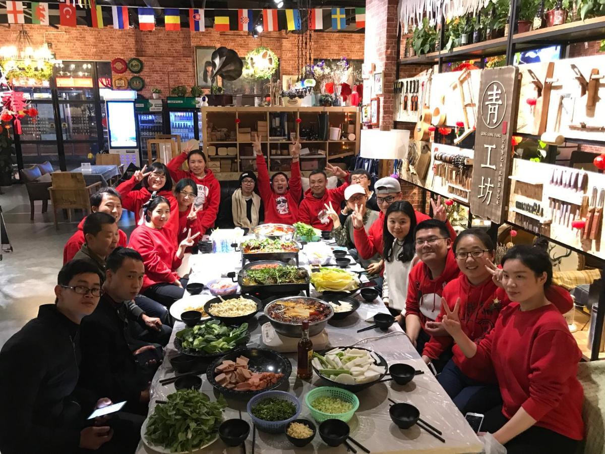 Wutongli Youth Hostel Chengdu Luaran gambar